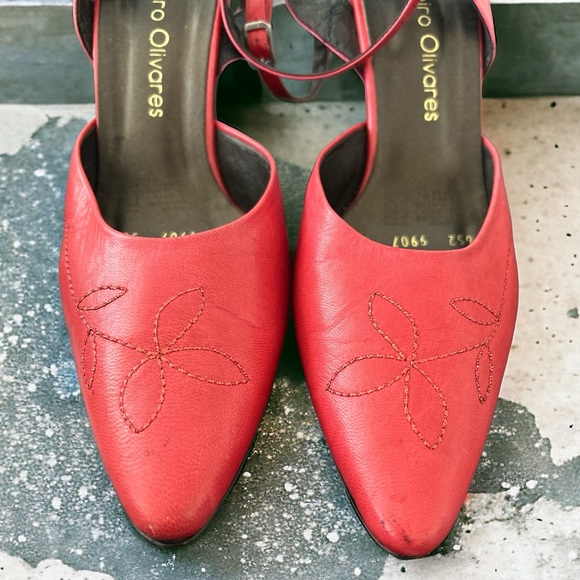 Ramiro Olivares Leather Heels - Picture 3 of 15